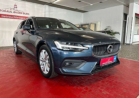 Volvo V60 Momentum Pro