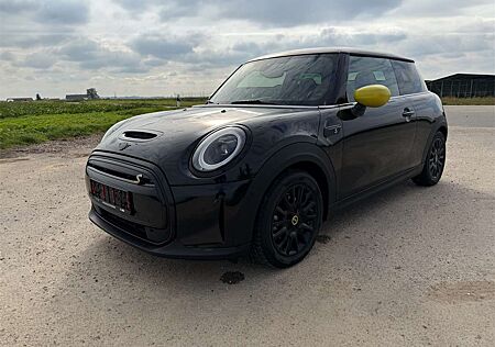 Mini Cooper SE Classic Trim Garantie/RFK/ACC/CarPlay/Leder/Pano