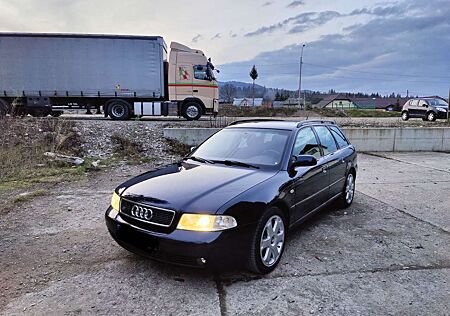 Audi A4 Avant 1.8 T quattro