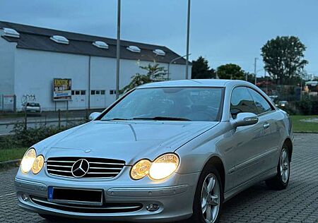 Mercedes-Benz CLK 200 Coupe Kompressor Avantgarde