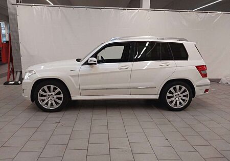 Mercedes-Benz GLK 220 CDI BlueEffic. 4Matic+AHK+BiXenon+Pano++