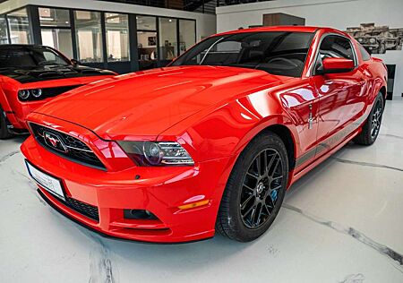 Ford Mustang 3,7 V6 PREMIUM XENON LEDER