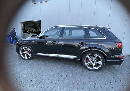Audi SQ7 4.0 TDI quattro tiptronic