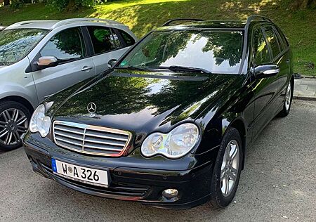 Mercedes-Benz C 200 T Kompressor Automatik Classic Sport Edition