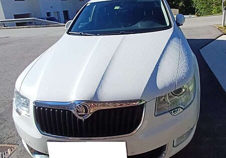 Skoda Superb Combi 2.0 TDI DSG Ambition