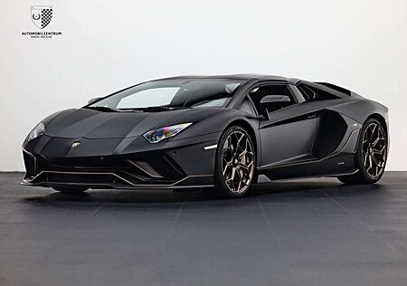 Lamborghini Aventador Ultimae Roadster 1 of 250/FullCarbon