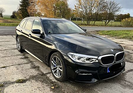 BMW 530i 530 Touring M-Paket/HUD/ACC/AHK/LED/DAB/Panoram