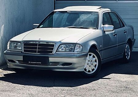 Mercedes-Benz C 200 CDI Autom.*TEMPOMAT*AHK*1.HAND*TÜV NEU