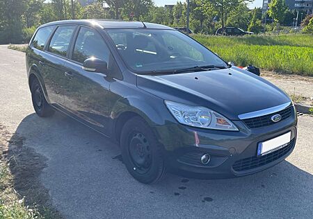 Ford Focus Turnier Turnier 1.6 16V Style