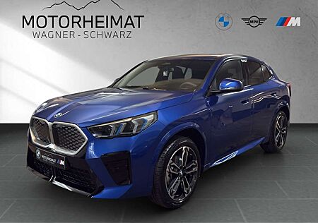 BMW iX2 eDrive20 M Sport Premium AHK 19"