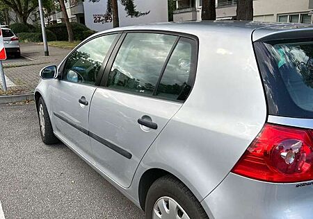 VW Golf Volkswagen V 5-Türer 1.6 FSI Automatik Sportline