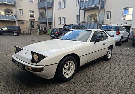 Porsche 924