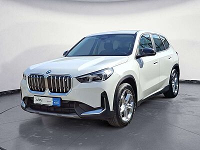 BMW iX1 xDrive30 Adaptives Fahrwerk Komfortzugang