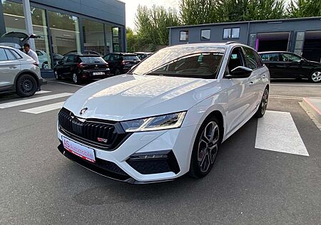 Skoda Octavia RS Plus 4x4 Panoramadach und AHK