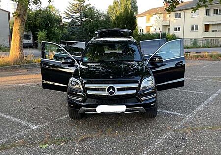 Mercedes-Benz GL 350 BlueTec 4Matic (166.824)