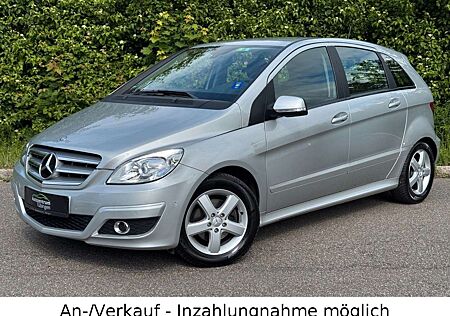 Mercedes-Benz B 200 1.HAND | SCHECKHEFT | PDC | SHZ | TÜV NEU