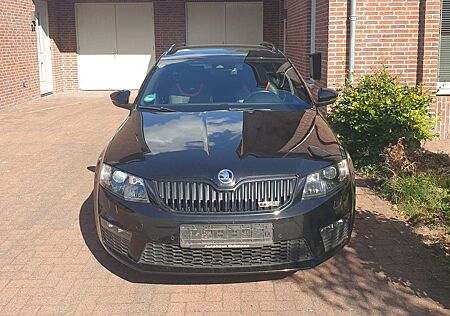 Skoda Octavia Combi 2.0 TSI DSG