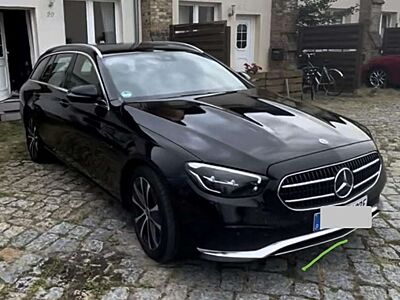 Mercedes-Benz E 300 E 300 e T 9G-TRONIC Avantgarde