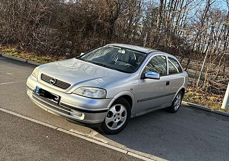 Opel Astra 1.6 Edition 100