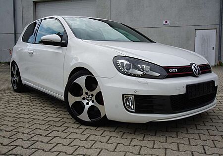 VW Golf Volkswagen 2.0TSI GTI Navi Xenon PDC SHZ Mtl. ab 79,-