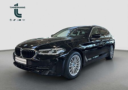 BMW 530 e xDrive Touring Navi Tempom.aktiv Panoramadach Bl