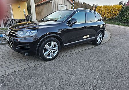 VW Touareg Volkswagen 3.0 V6 TDI Blue Exclusive