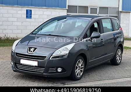 Peugeot 5008 Active / KLIMA / PDC / TEMPOMAT