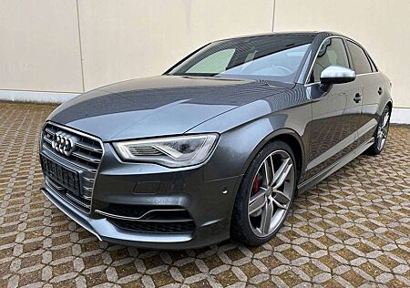 Audi S3 2.0 TFSI quattro *ACC *B&O * Leder * Pano * 1.Hand