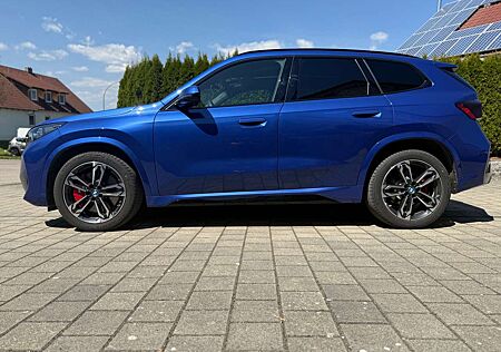 BMW iX1 eDrive20 M-Sport Pro-AHK-22KW-Driv AssistPlus-Pano