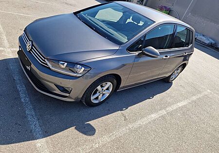 VW Golf Sportsvan Volkswagen 1.6 TDI BlueMotion Euro 6