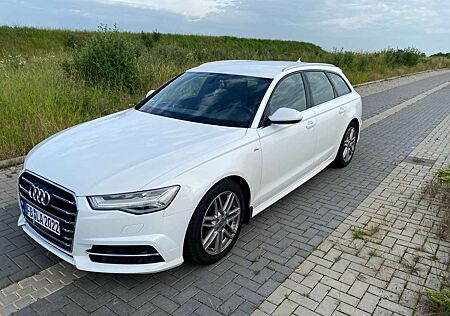 Audi A6 Avant 2.0 TDI Quattro - S-Line - S tronic