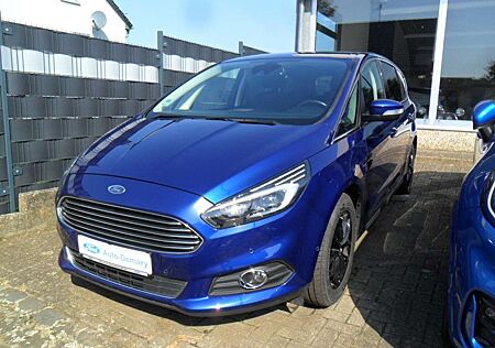 Ford S-Max Titanium (CDR)