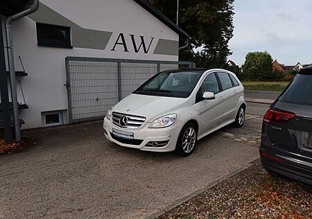 Mercedes-Benz B 200 |2 Vorhalter|Teilleder|NAV|Parkpilot|100KW|