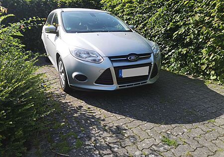 Ford Focus Turnier 1.6 TDCi DPF Start-Stopp-System SYNC