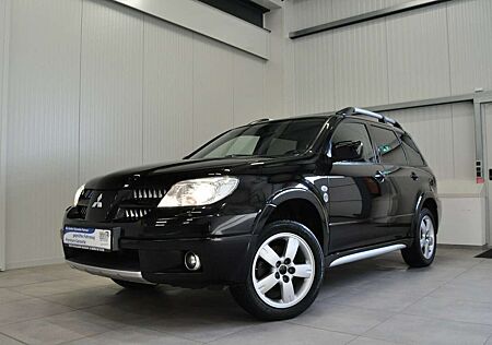 Mitsubishi Outlander 2.4 Intense'AHK'LM-FELGEN