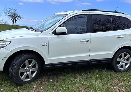 Hyundai Santa Fe Automatik GLS/Executive mit Vollausstattung / Neuer Turbolader