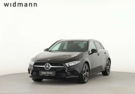 Mercedes-Benz A 180 Navi*PTS*Rückfahrkamera*SpurH*LED*SHZ*MBUX