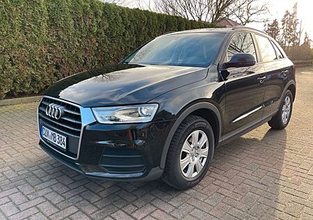 Audi Q3 1.4 Navi Xenon PDC AHK Sitzheizung