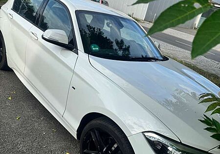 BMW 118 gebraucht kaufen BMW 118i 118 Aut.Sport Line