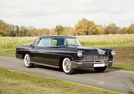 Lincoln Continental Mark II | ex-Elke Sommer