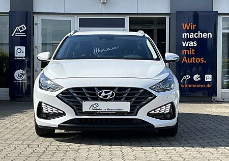 Hyundai i30 i30cw Trend 1.6 CRDi*Keyless*Kamera*Navi*