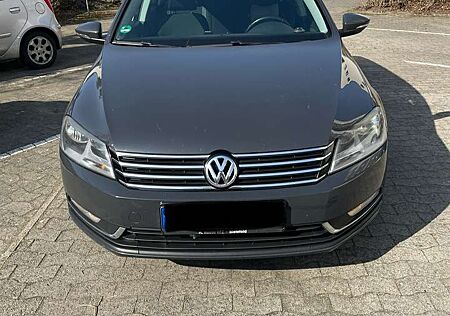 VW Passat Variant Volkswagen Trendline BlueMotion