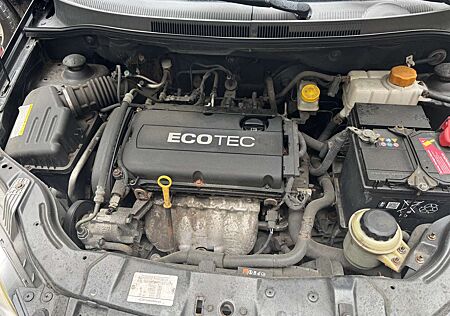 Chevrolet Aveo 1.4 16V LT