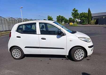 Hyundai i10 1.1 Edition Plus . TÜV 06/26