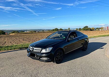 Mercedes-Benz C 180 Coupe BlueEFFICIENCY