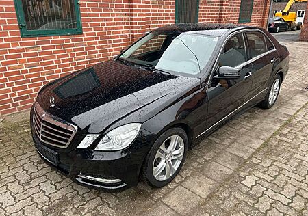 Mercedes-Benz E 220 CDI BE Avantgarde Comand Spur Xenon Totwin