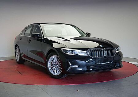 BMW 320 d Luxury Line Navi/Leder/Temp/Virtual/Side