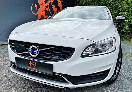 Volvo V60 #TÜV#SERVICE#NAVI#KLIMA#ALLWETTER#SHZ#USB/BT