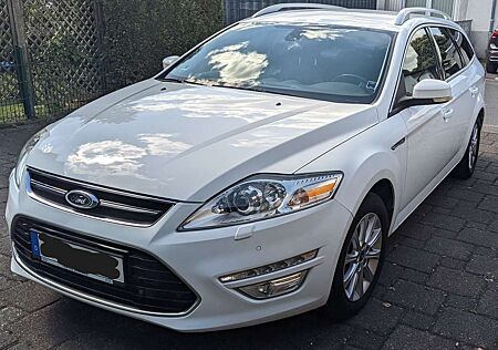 Ford Mondeo 2.2 TDCi Titanium *Teilleder*AHK*Navi*Xenon