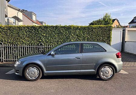 Audi A3 2.0 TDI DPF quattro Attraction
